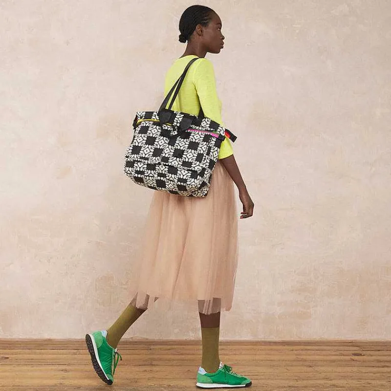 axis_tote_0-2.webp Orla Kiely Shoulder Bags-Axis Tote