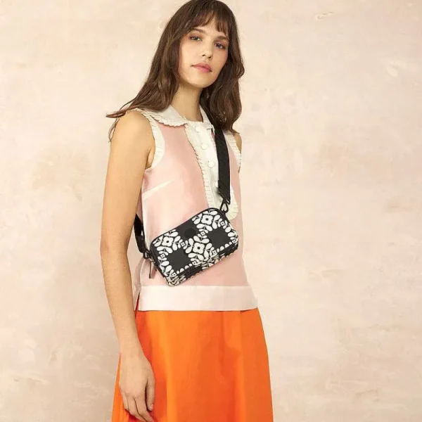 tripod_crossbody_5-8.webp Orla Kiely Gifts Under £200-Tripod Crossbody
