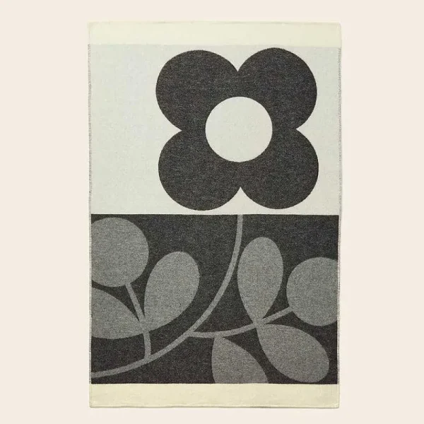 wool_jacquard_blanket_1-2.webp Orla Kiely Blankets-Wool Jacquard Blanket